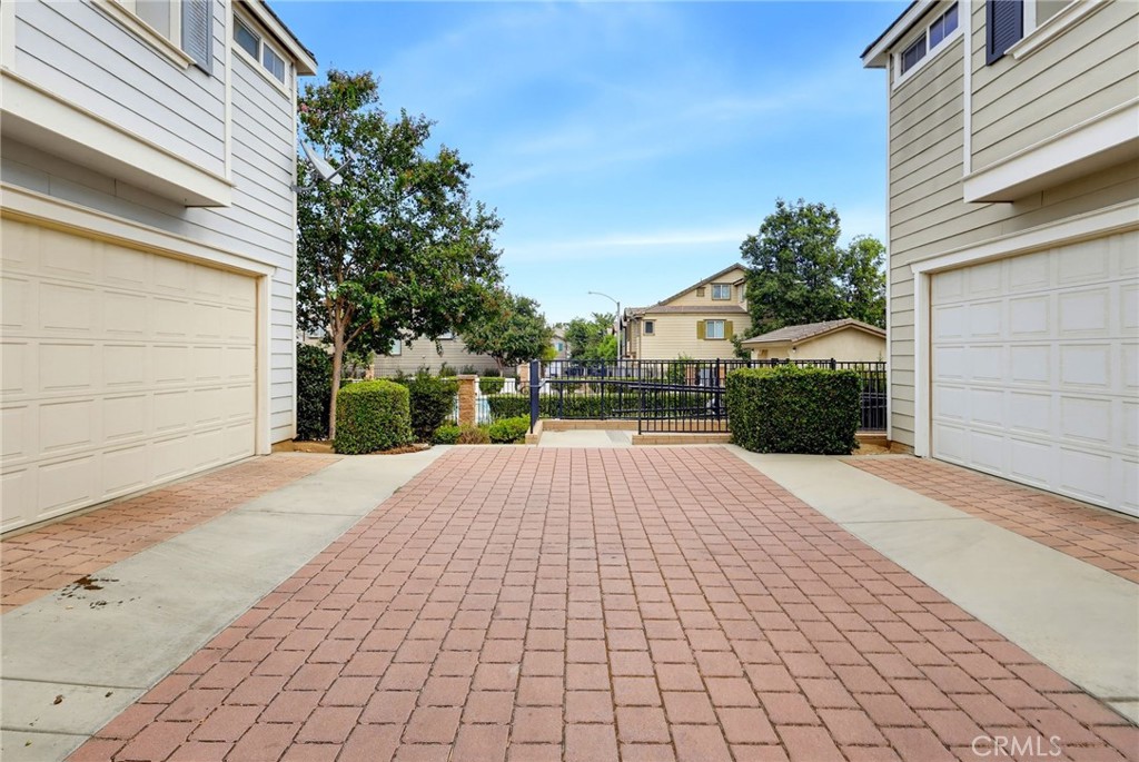 11216 Collin Property Photo 23