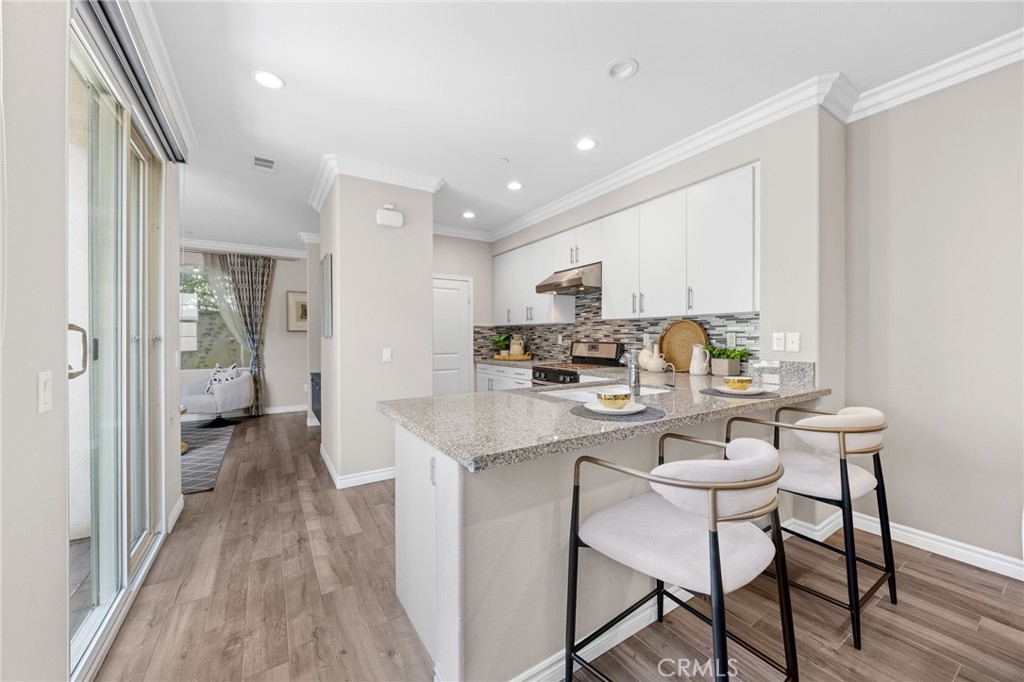 640 S Gladys Ave C Property Photo 13