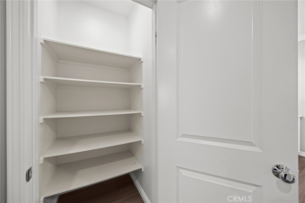 640 S Gladys Ave C Property Photo 47