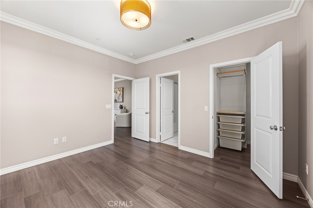 640 S Gladys Ave C Property Photo 54