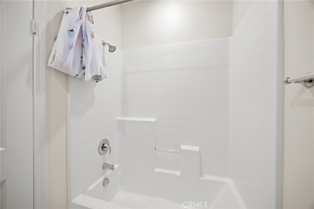 640 S Gladys Ave C Property Photo 57