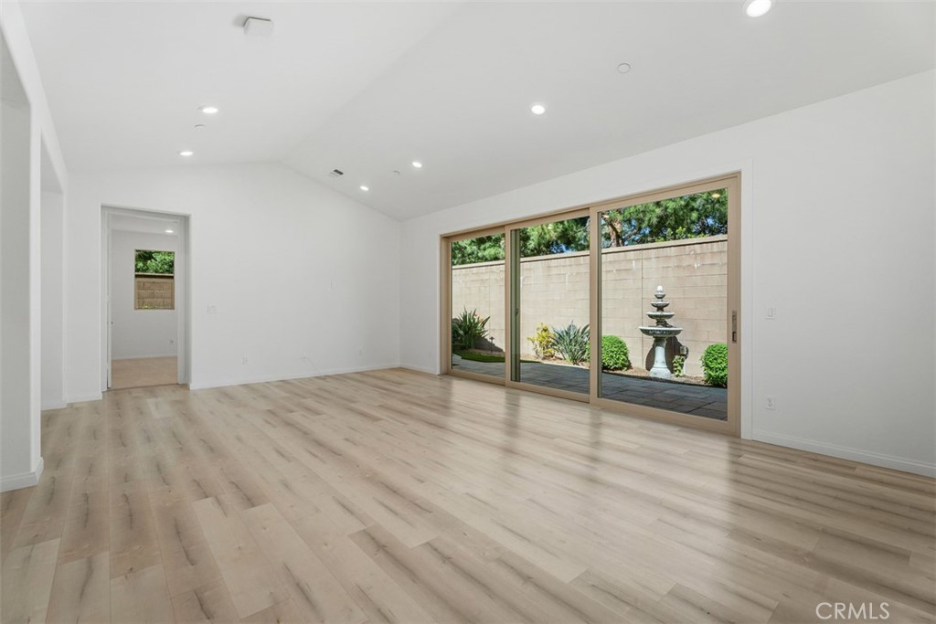 168 Burgess Property Photo 5