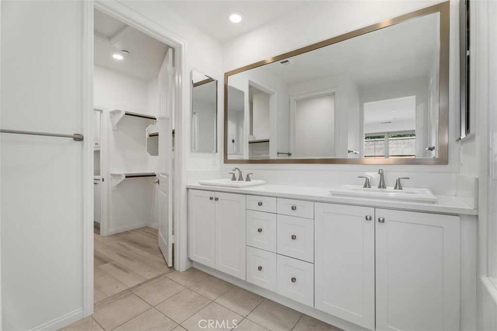168 Burgess Property Photo 17
