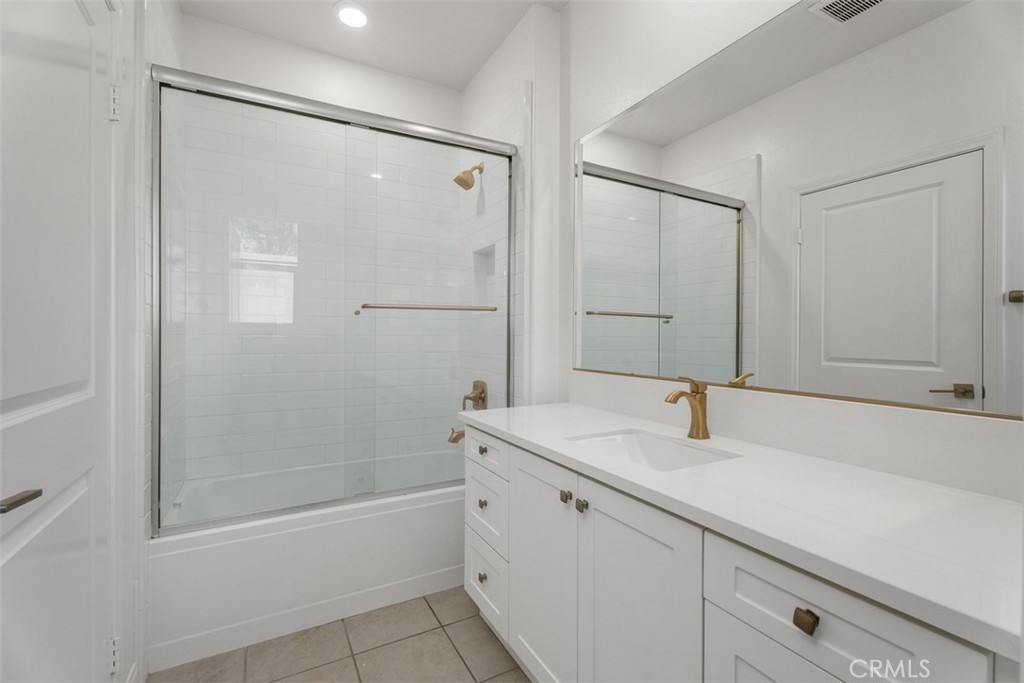 168 Burgess Property Photo 24