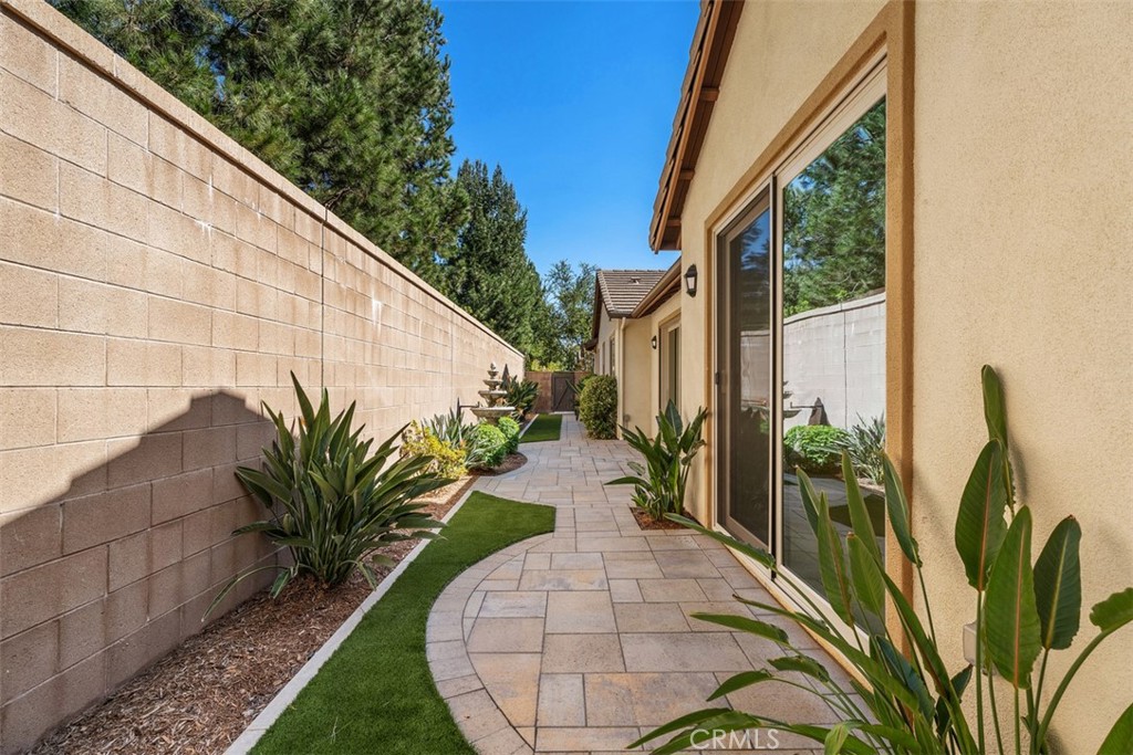 168 Burgess Property Photo 32