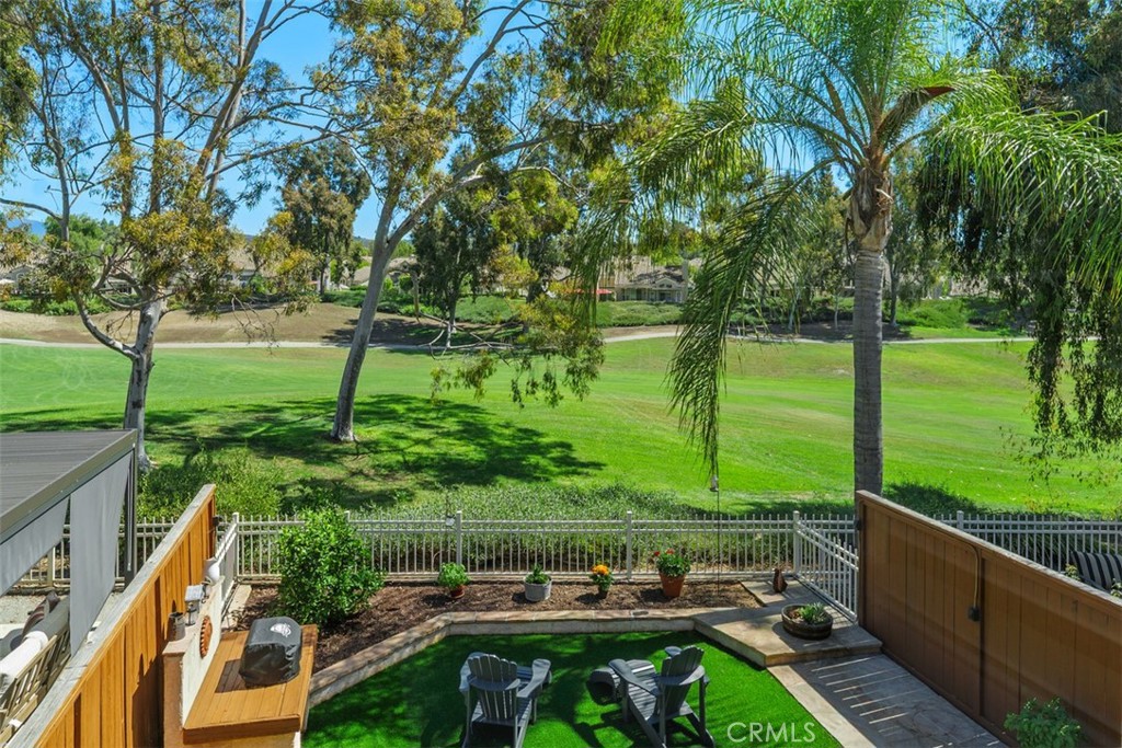 44 Pinzon Property Photo 1
