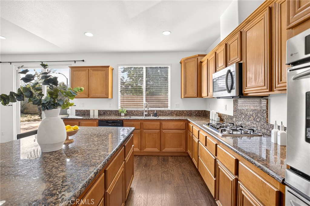 33629 Pebble Brook Circle Property Photo 12