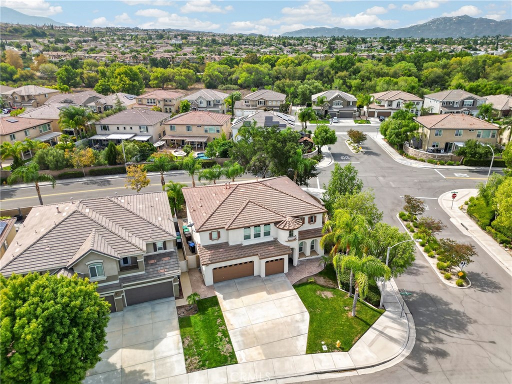 33629 Pebble Brook Circle Property Photo 40