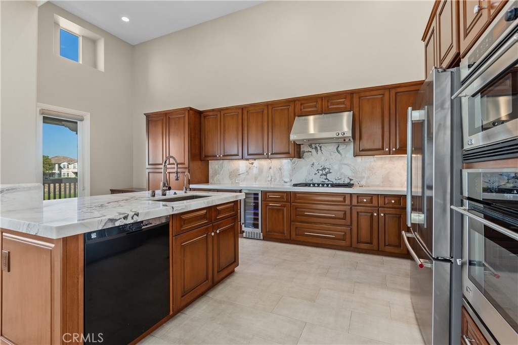 3987 Balmoral Property Photo 15