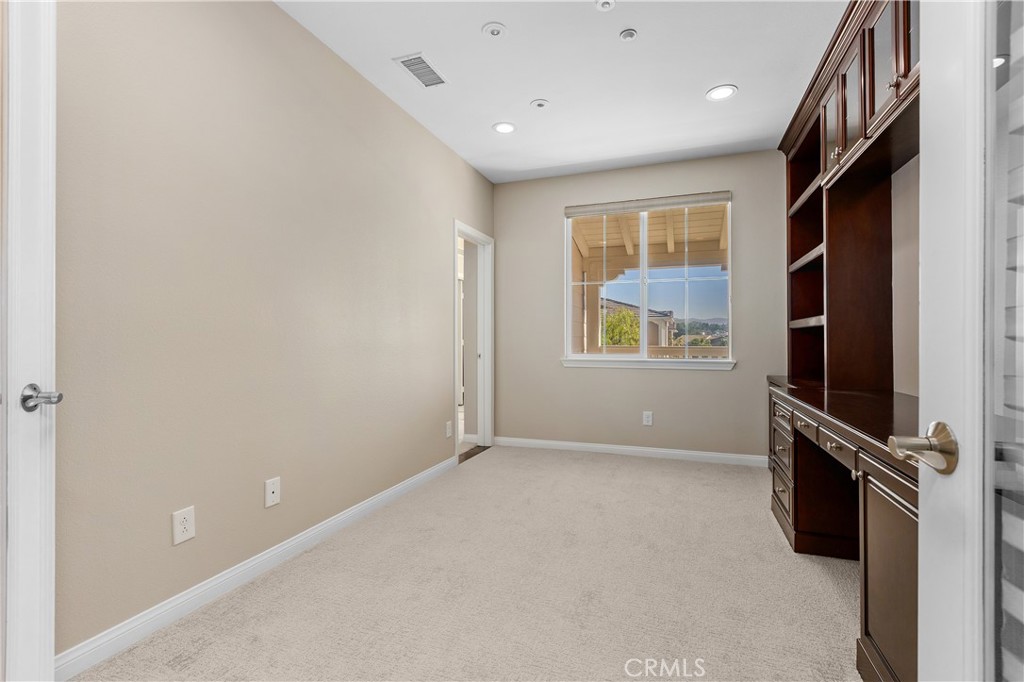 3987 Balmoral Property Photo 28