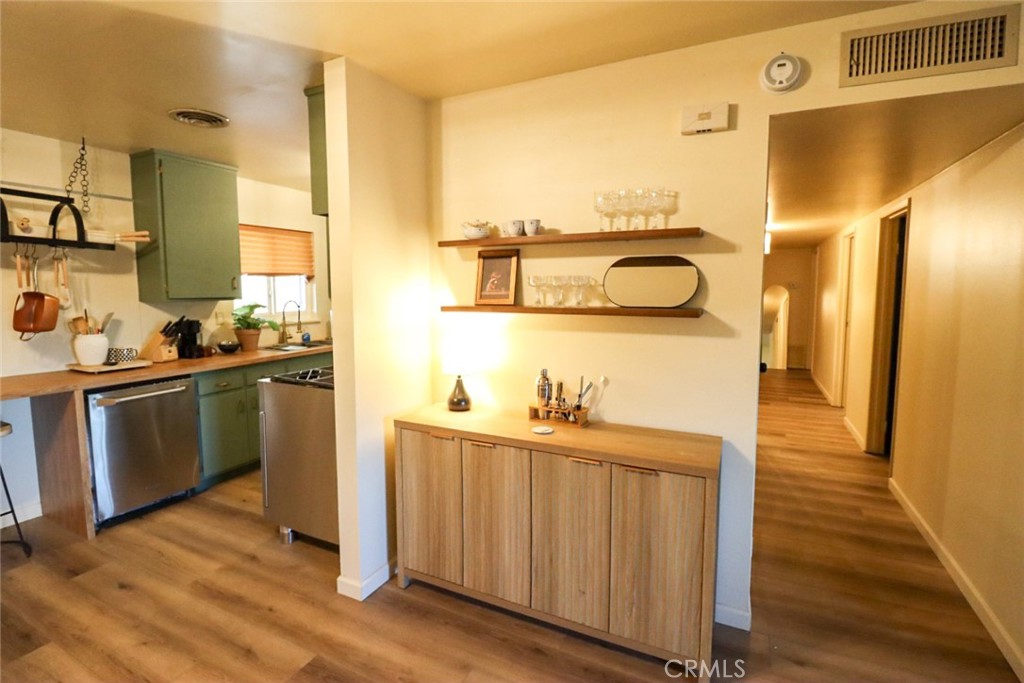 1021 California E Property Photo 4