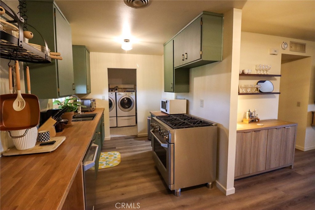 1021 California E Property Photo 6
