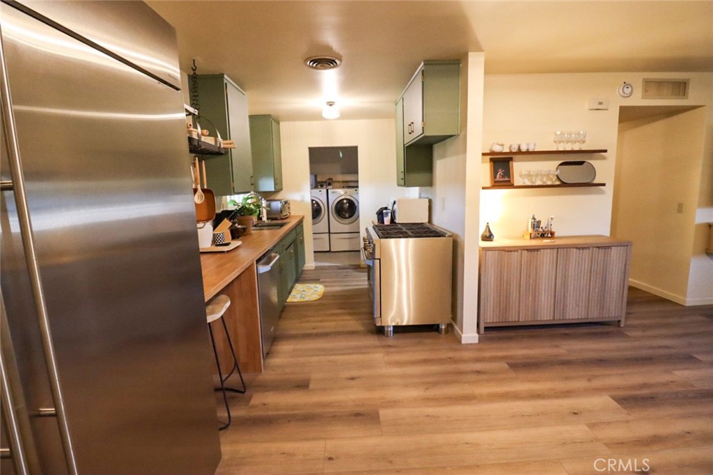 1021 California E Property Photo 12