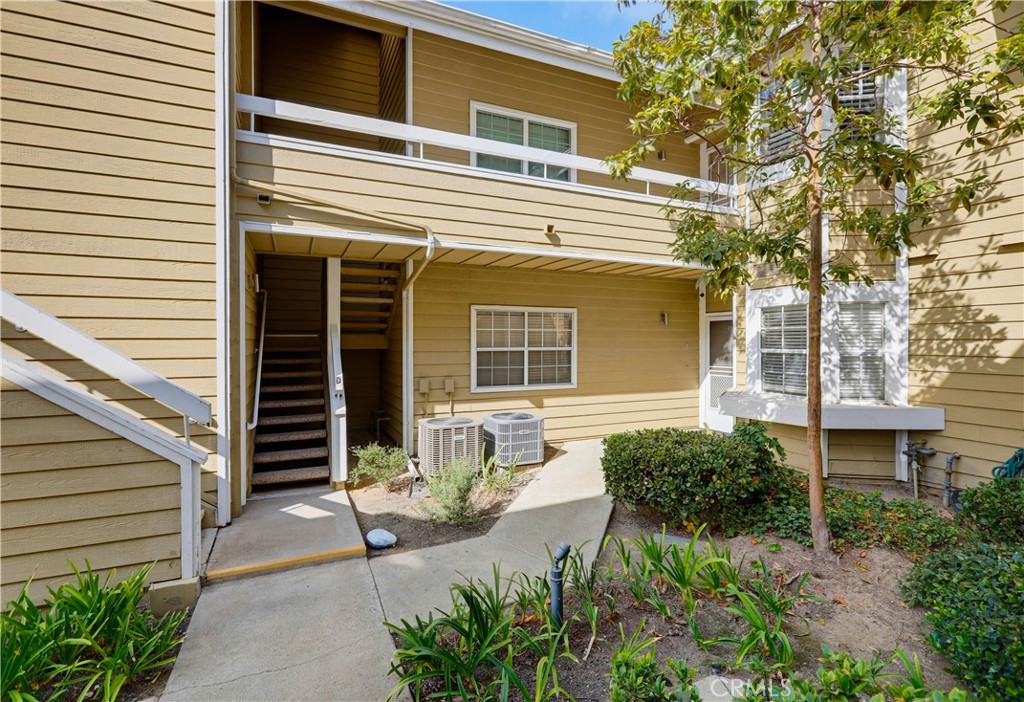 3740 South Bear Street D Property Photo 4