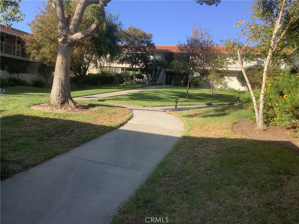828 Via Alhambra D Property Photo 1