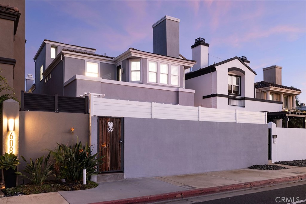 606 Goldenwest Street Property Photo 1
