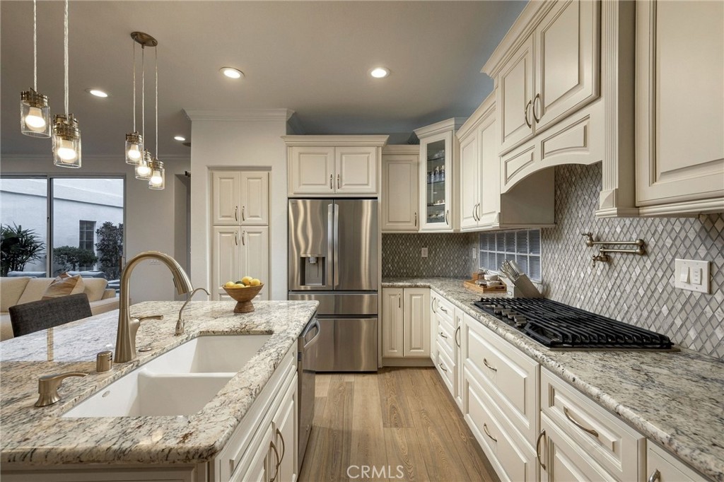 606 Goldenwest Street Property Photo 10