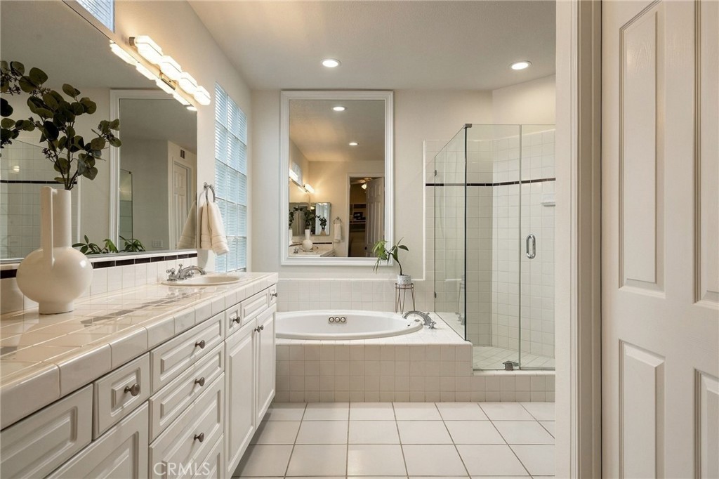 606 Goldenwest Street Property Photo 19