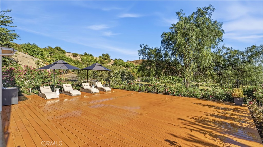 22 Palma Valley Property Photo 24