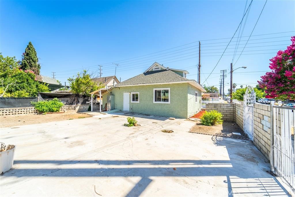 2891 10th Property Photo 3
