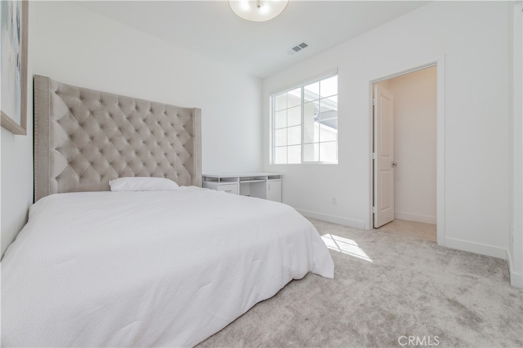 1092 N Anaheim Blvd 1 Property Photo 32