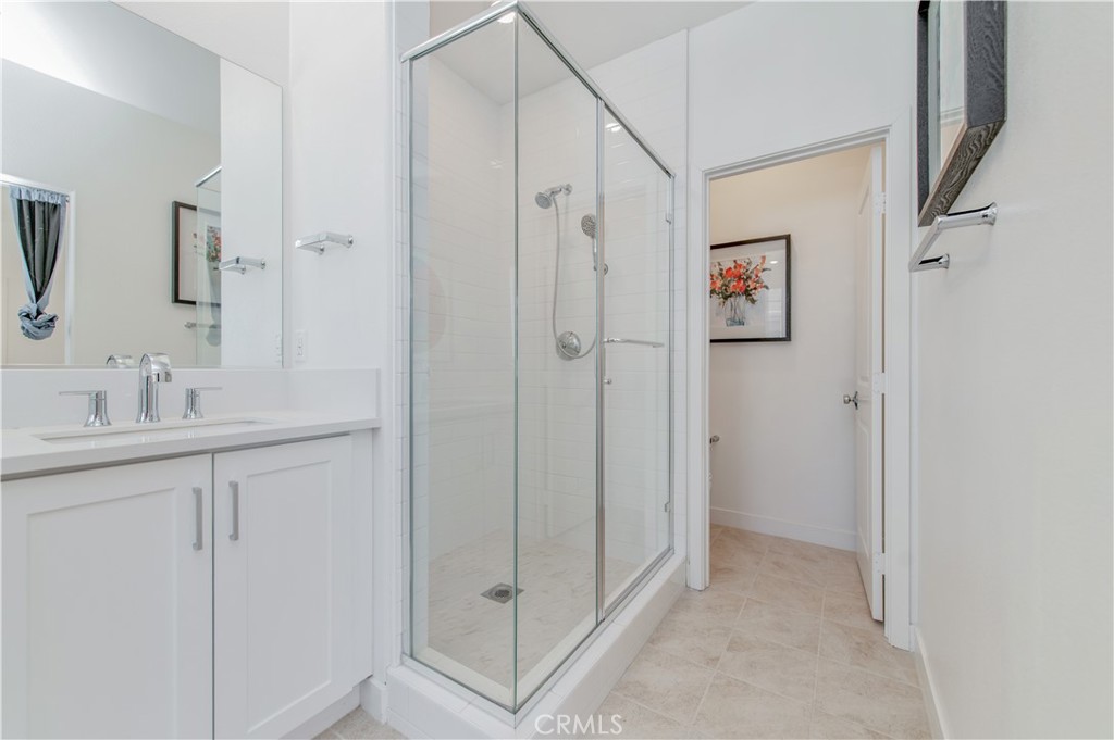 1092 N Anaheim Blvd 1 Property Photo 38