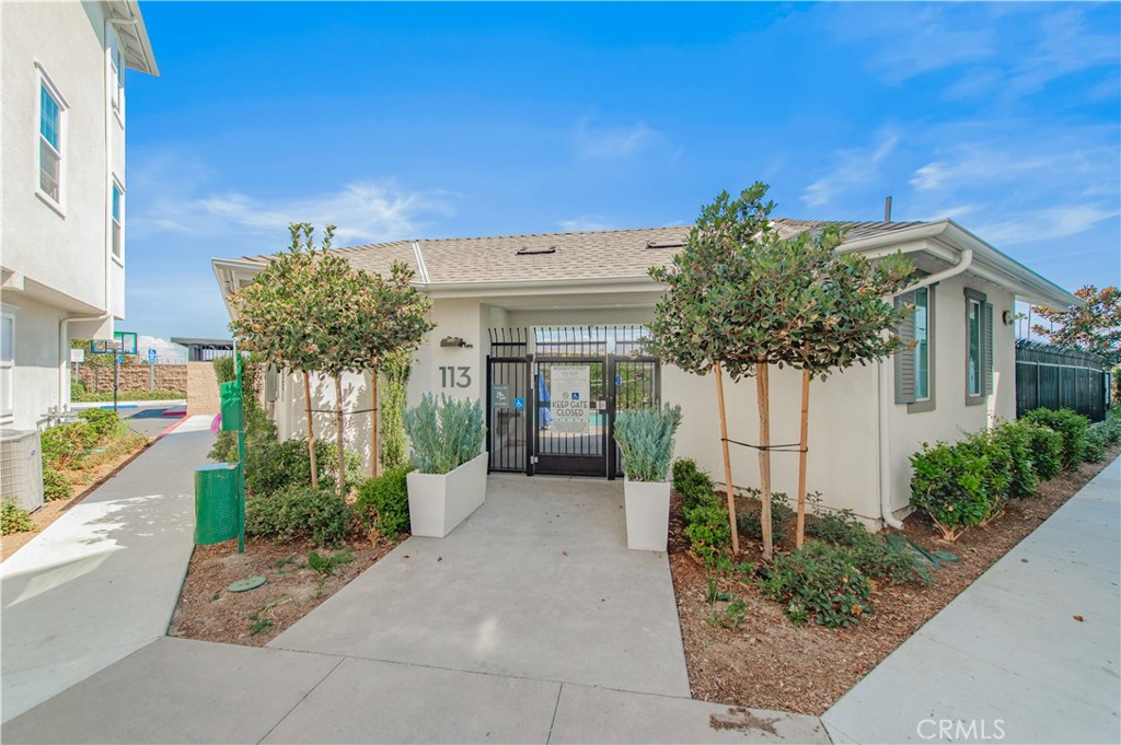 1092 N Anaheim Blvd 1 Property Photo 43