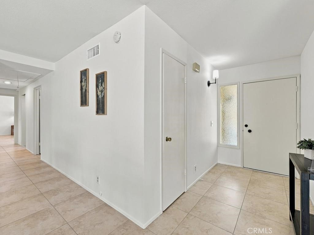 27121 Via Chiquero B Property Photo 3