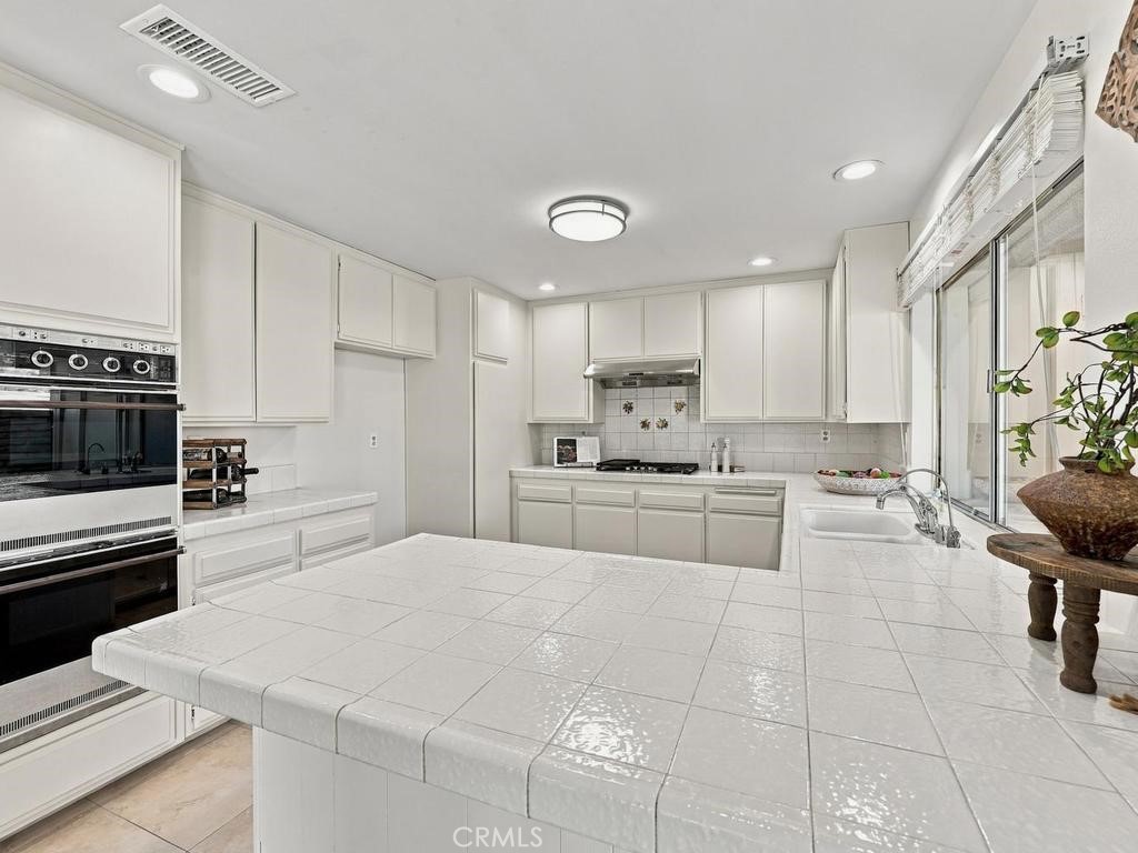 27121 Via Chiquero B Property Photo 10