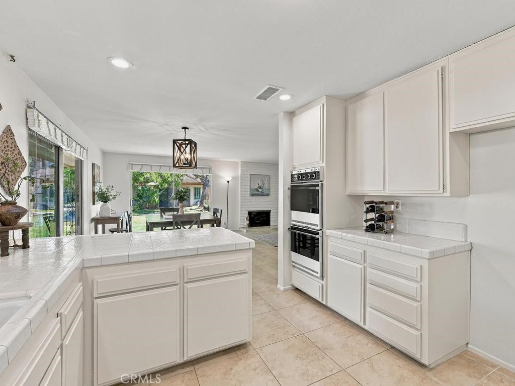 27121 Via Chiquero B Property Photo 12