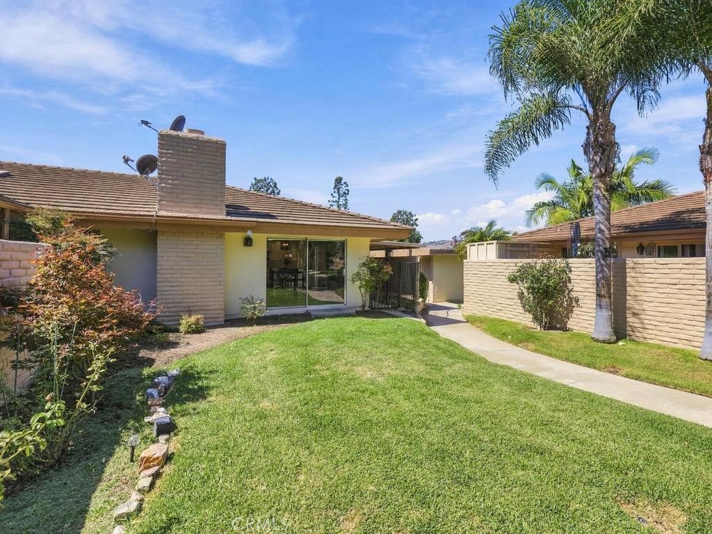 27121 Via Chiquero B Property Photo 36