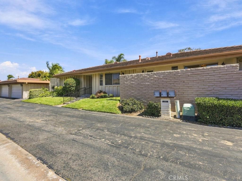 27121 Via Chiquero B Property Photo 43
