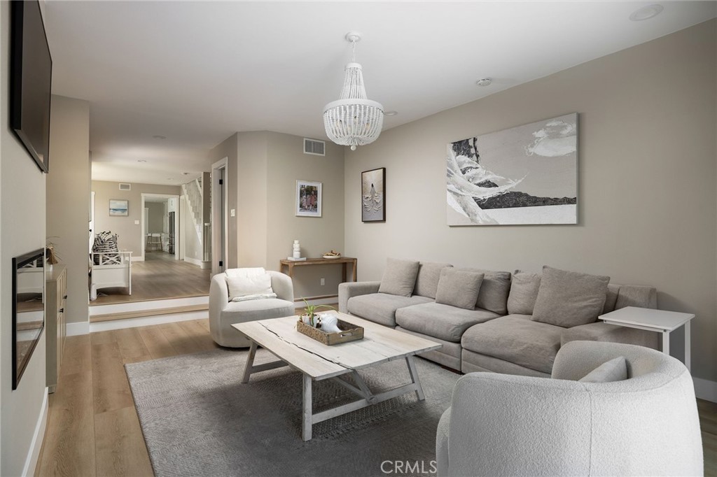 207 21st Property Photo 7