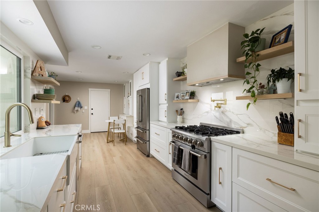 207 21st Property Photo 15