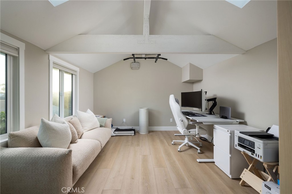 207 21st Property Photo 40