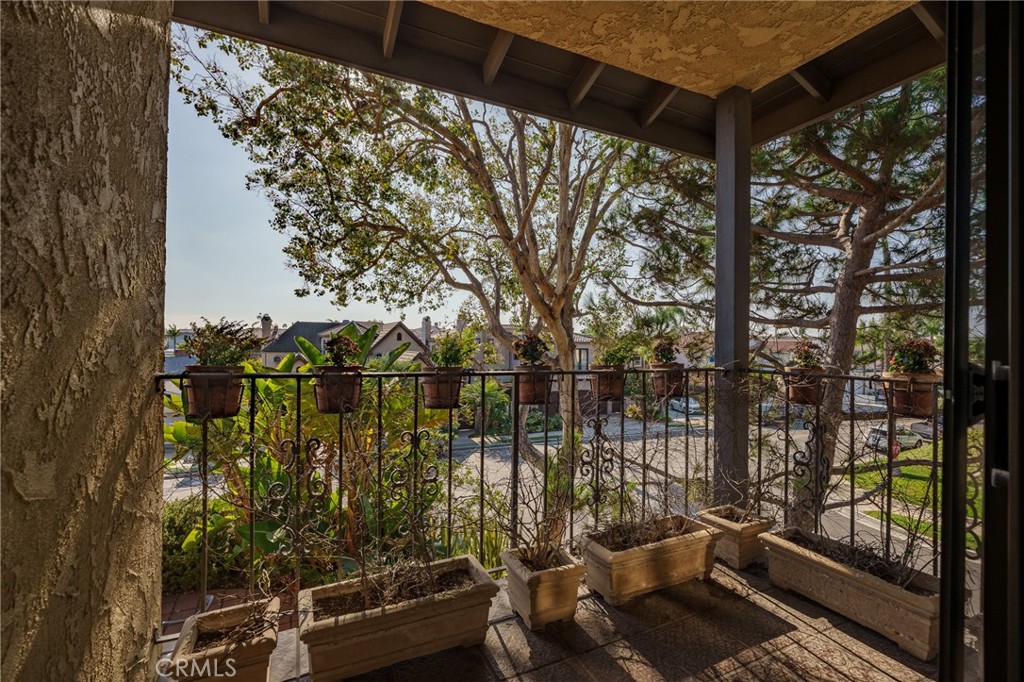 16581 Melville Circle Property Photo 22