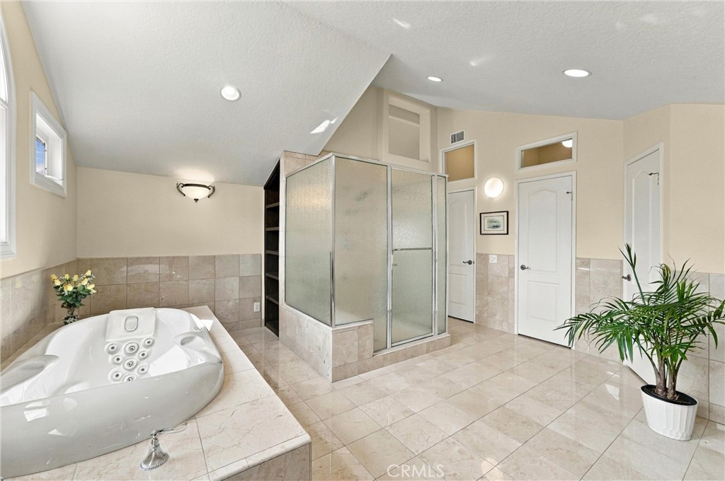 14 Novilla Property Photo 22