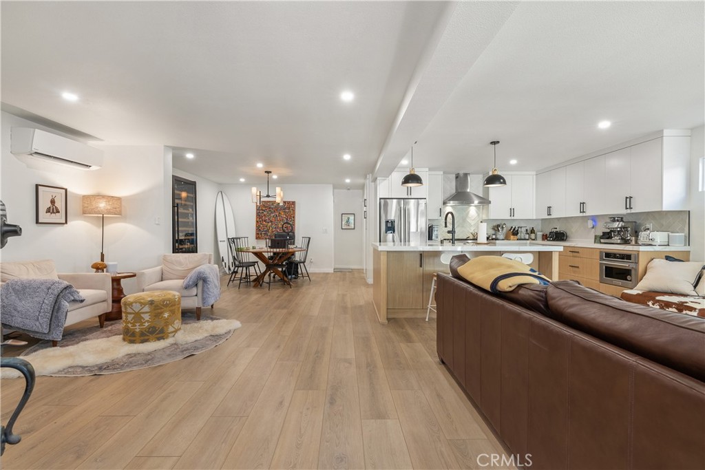 1609 E Balboa Boulevard Property Photo 7
