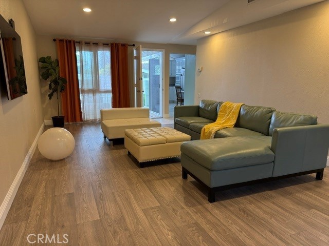 542 Via Estrada B Property Photo 5
