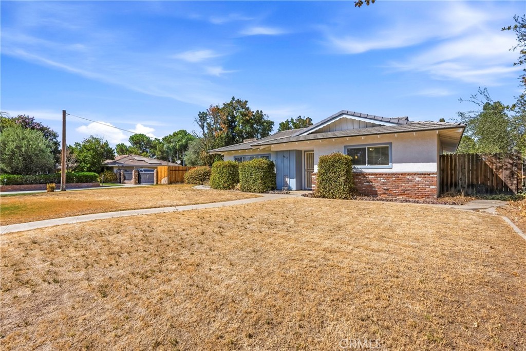 6612 Olive Property Photo 2
