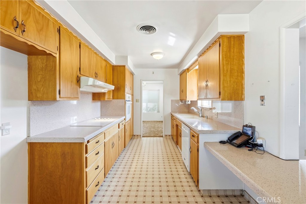6612 Olive Property Photo 11