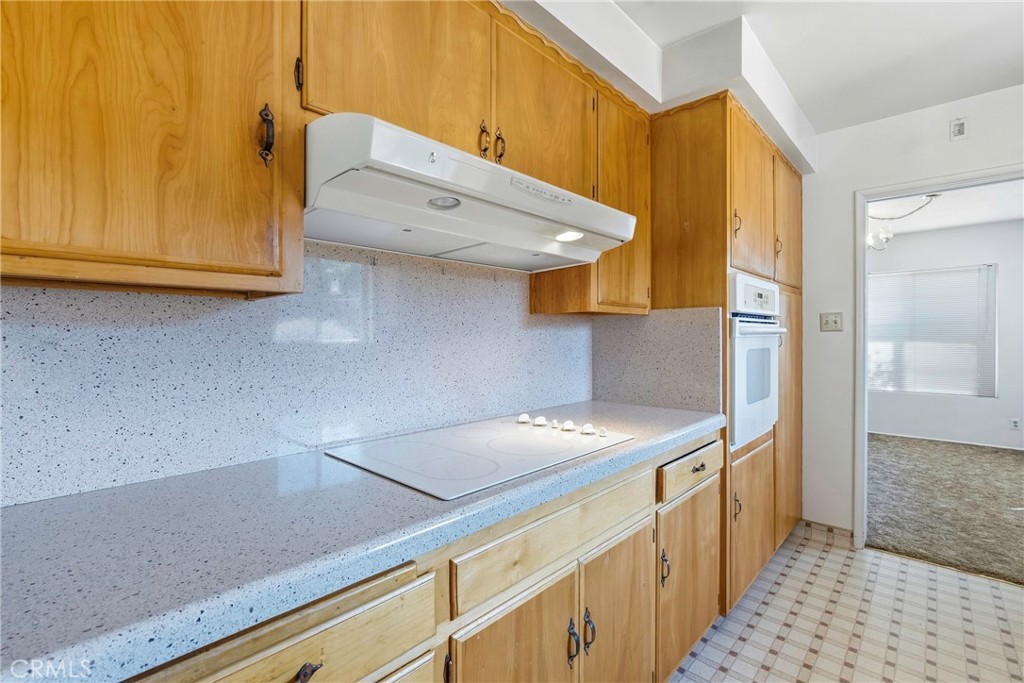 6612 Olive Property Photo 12