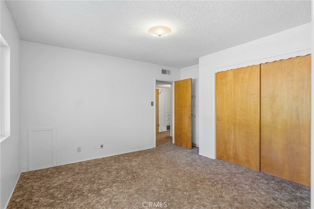 6612 Olive Property Photo 18