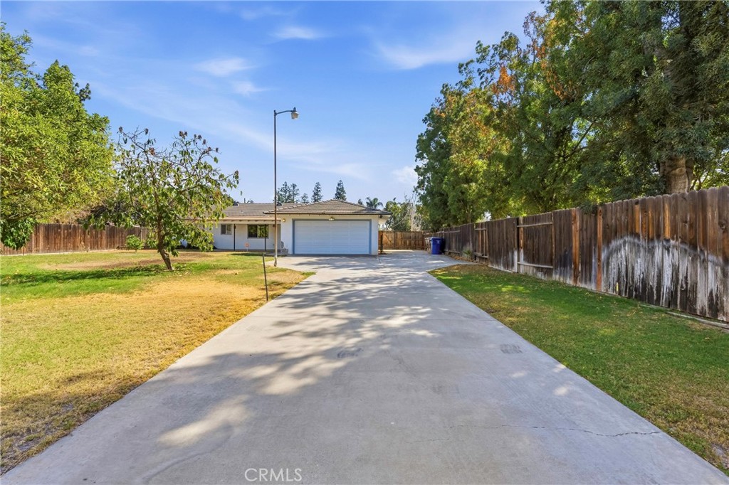 6612 Olive Property Photo 34