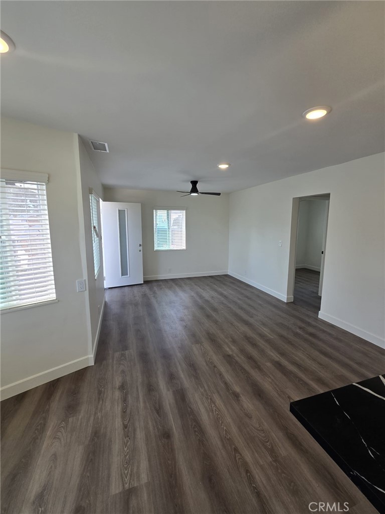 15417 15419 Tuba Street Property Photo 3