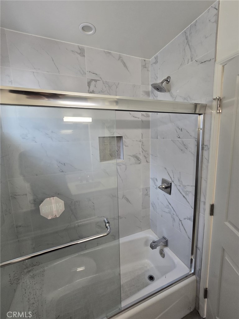 15417 15419 Tuba Street Property Photo 7