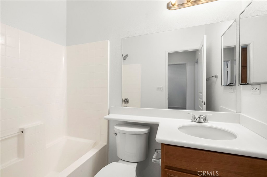 4 Toribeth Street 8 Property Photo 13