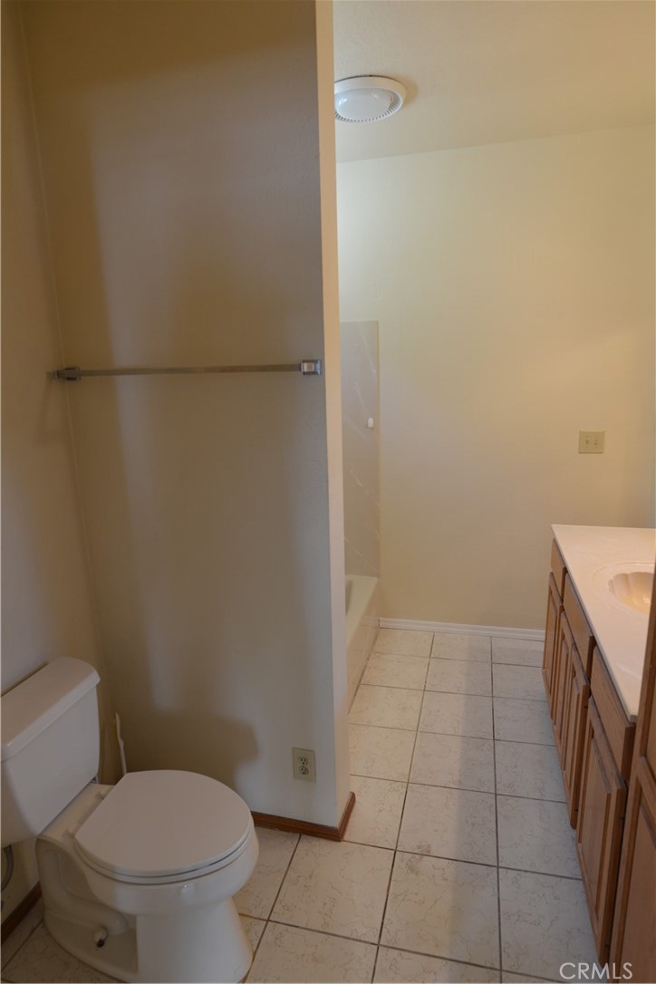 3061 Madison Property Photo 4
