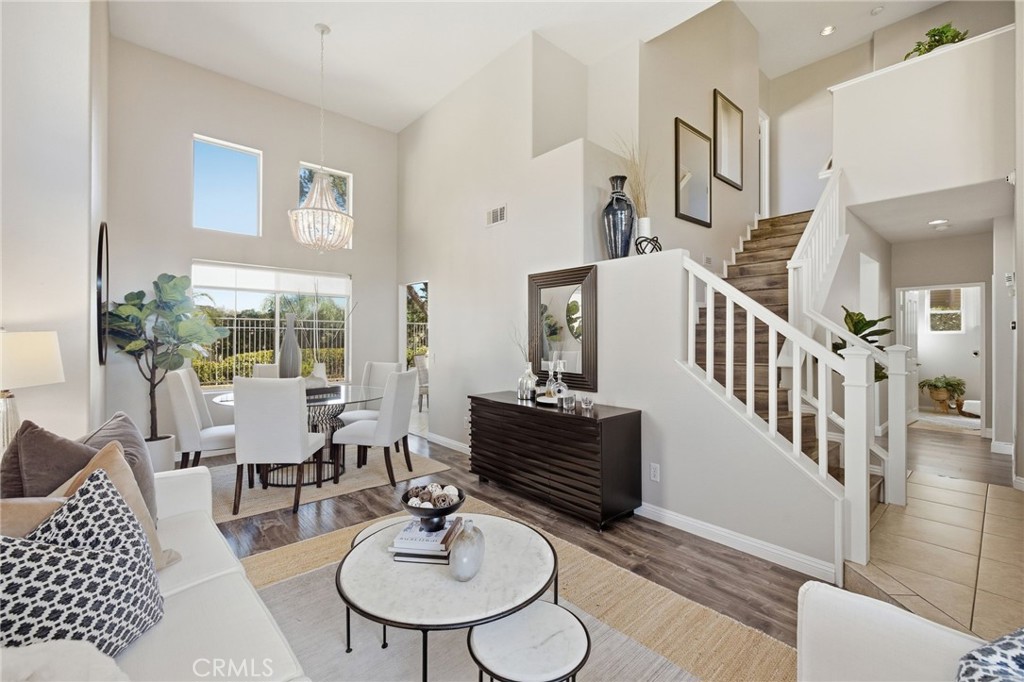 33 Coppercrest Property Photo 6