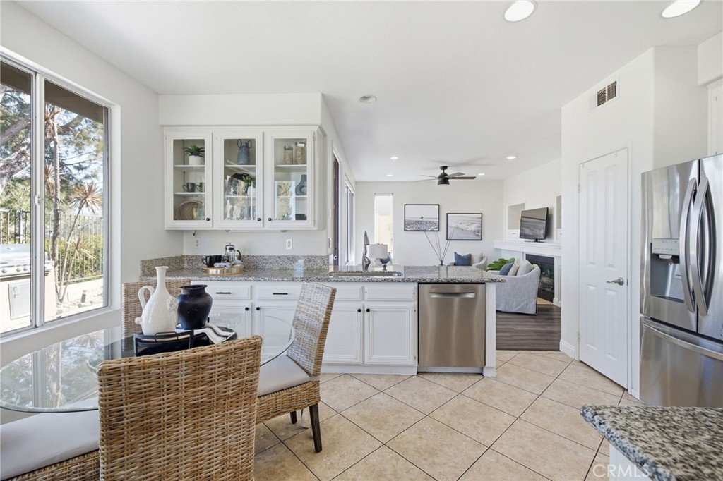33 Coppercrest Property Photo 11